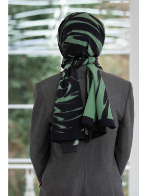 Vissona Lüks Medine Ipeği Geometrik Desenli Mint Yeşili Renkli 75X195 Kırışmaz Şal Moss Krep Dikiş Tipi Italyan Dikişli