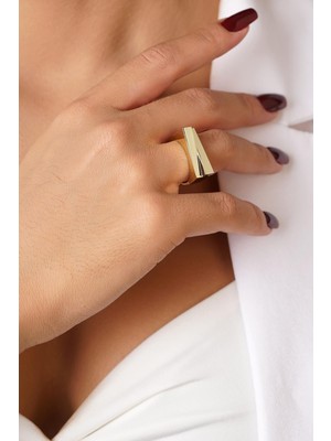 Fiyonk Kuyumculuk 14 Ayar Altın Çapraz Tasarım Yüzük