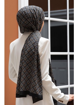 Vissona Lüks Medine Ipeği Mini Motif Desenli Gri - Bej Renkli 75X195 Kırışmaz Şal Moss Krep Dikiş Tipi Italyan Dikişli