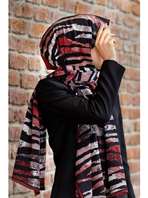 Vissona Lüks Medine Ipeği Zebra Desenli Bordo - Siyah Renkli 75X195 Kırışmaz Şal Moss Krep Dikiş Tipi Italyan Dikişli