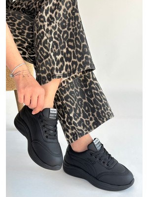 Shoegar Yejja Siyah Cilt Bağcıklı Spor Ayakkabı