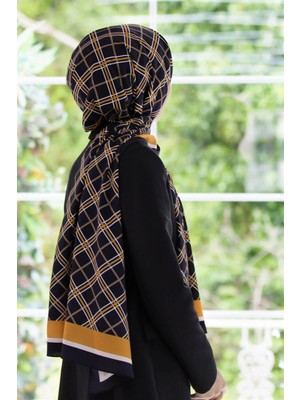 Vissona Lüks Medine Ipeği Ekose Desenli Siyah - Gold Renkli 75X195 Kırışmaz Şal Moss Krep Dikiş Tipi Italyan Dikişli
