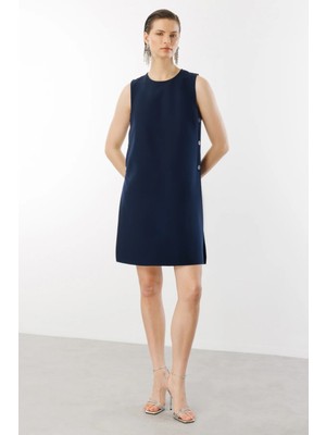 On Triko Düğme Detaylı Yırtmaçlı Elbise 54332