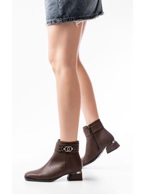 Zerenyus ZRİN-502 Premium Kahverengi Toka Aksesuarlı Topuklu Günlük Kadın Bot