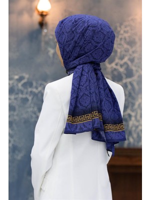 Vissona Lüks Medine Ipeği Gold Detaylı Barok Desenli Lacivert Renkli 75X195 Kırışmaz Şal Moss Krep Dikiş Tipi Italyan Dikişli