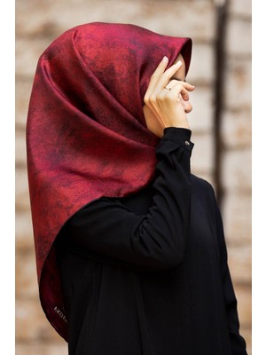 Vissona %100 Twill Ipek Doku Desenli Bordo Renkli 90X90 Eşarp Dikim Şekli : El Dikişi