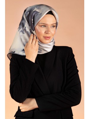 Vissona %100 Twill Ipek Yaprak Desenli Gri Renkli 90X90 Eşarp Dikim Şekli : El Dikişi