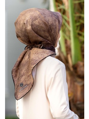 Vissona %100 Twill Ipek Doku Desenli Vizon Renkli 90X90 Eşarp Dikim Şekli : El Dikişi