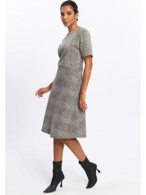 Moon Cover Mooncover Kadın Leopar Desen Triko Elbise – İtalyan Dokulu, Yumuşak Örme Kumaş