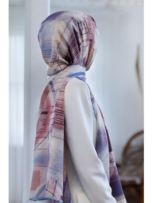 Vissona Lüks Medine Ipeği Geometrik Desenli Bebe Mavisi Renkli 75X195 Kırışmaz Şal Moss Krep Dikiş Tipi Italyan Dikişli