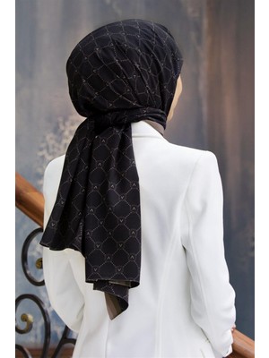 Vissona Lüks Medine Ipeği Monogram Desenli Siyah - Taş Renkli 75X195 Kırışmaz Şal Moss Krep Dikiş Tipi Italyan Dikişli