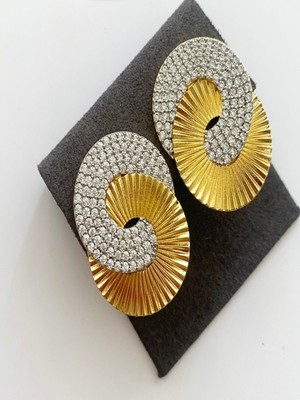 H&S Aksesuar Özel Seri Zirkon Taşlı Kıvrım Detay Çelik Tasarım Küpe