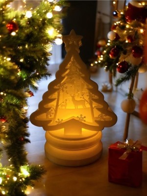 Empressco Beyaz Büyük Boy Yılbaşı Ağacı Işıklı, Parlak ve Şık Dekorasyon Için Ideal