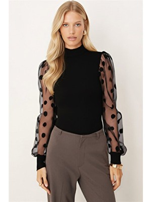 Armonika Kadın Siyah Balıkçı Yaka Kolları Tüllü Yumuşak Dokulu Bluz ARM-26K001030