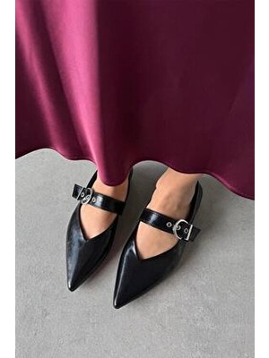 Straswans Bruno Kadın Kemer Detay Kırışık Deri Babet Siyah