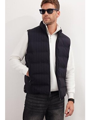 Tudors Erkek Standart Fit Normal Kesim Sıfır Kol Çift Cepli Fermuarlı Sıcak Tutan Şişme Lacivert Yelek