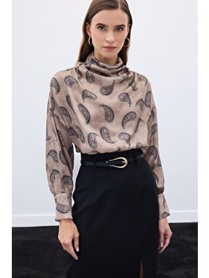Sateen Degaje Yaka Desenli Bluz - Vizon