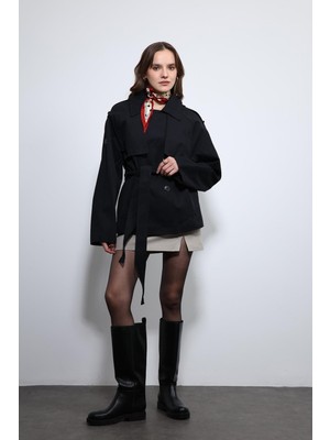 Antioch Siyah Kemerli Kısa Trençkot