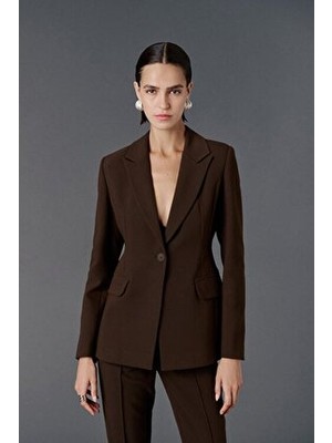 Vatkalı Fitted Kesim Blazer Ceket