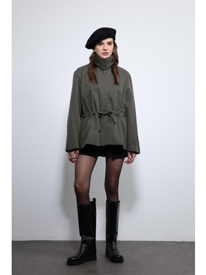 Antioch Haki Ayarlanabilir Bele Sahip Kısa Trençkot