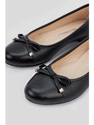 Tunaelli Kadın Siyah Hakiki Deri 35-41 Numara Babet