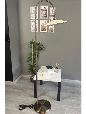 Bamyum Risso Lambader Dokulu Beyaz Yarım Lale Başlık Modern Dekoratif Metal Oturma Odası Çalışma Odası