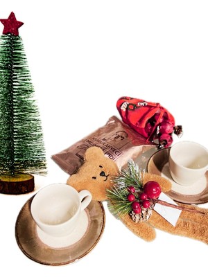 Empressco Yılbaşı Hediye Seti: Masa Üstü Çam Ağacı, Türk Kahvesi ve Peluş Ayıcık