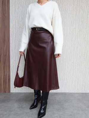 Esra Helvacı Kemerli Midi Deri Etek