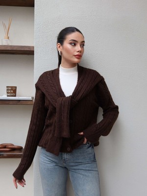 Esra Helvacı Şal Detay Triko Hırka