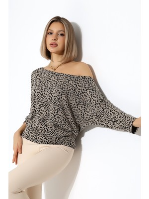 Şiir Aleg Kadın Kayık Yaka Dökümlü Rahat Kalıp Truvakar Kol Bluz & Top - LeoparBEJ