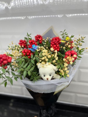 Green Deco Kokina Çiçeği 9 Dal Aranjman Siyah Buket ( Kelebek -Ayıcık-Cipso )