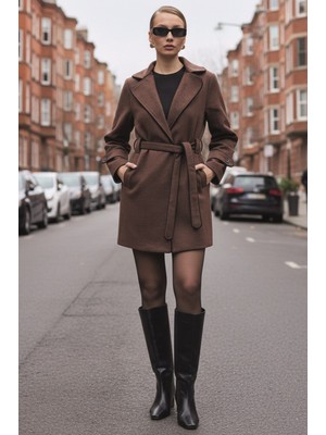 Kaşe Kadın Şık Yaka Kaban ve Kemer