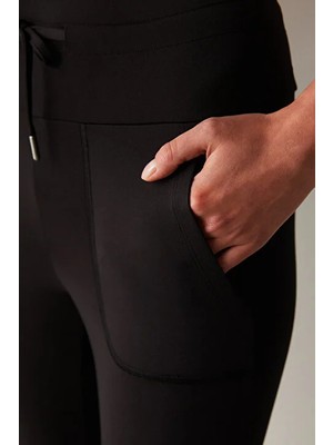 Penti Siyah Comfort Yüksek Bel Cep Detaylı Bilek Boy Tayt