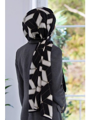 Vissona Lüks Medine Ipeği Geometrik Desenli Krem Renkli 75X195 Kırışmaz Şal Moss Krep Dikiş Tipi Italyan Dikişli