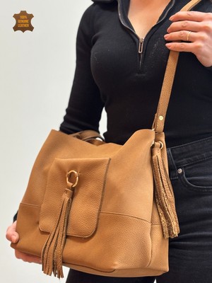 MaVaux Marilla %100 Hakiki Nubuk Salaş, Yumuşak Deri Püsküllü Şık Tasarım Yavrulu Omuz ve Çapraz Çanta