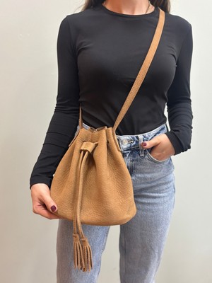 MaVaux Urban Serisi Hakiki Nubuk Deri Püsküllü Yavrulu Kadın Çanta