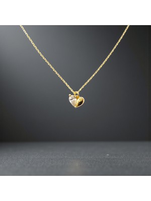 Nova Grup Kalp Figürlü Yarı  Zirkon Taşlı 14 Ayar Altın Kolye