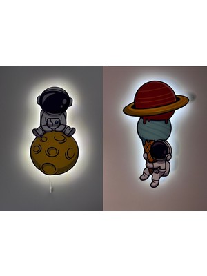 Empressco Renkli Ahşap Baskılı Ayda Oturan ve Dondurmalı Astronot Çocuk Odası Gece Lambası (2'li)