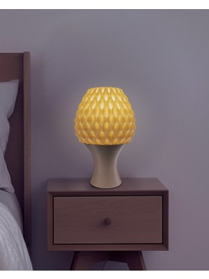 Empressco Şık Geometrik Desenli Masa Lambası, Bej Rengi, Modern ve Zarif Tasarım