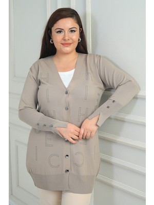 By Saygı Kadın Kolları Düğme Detaylı Taş Harf Baskılı Soğuk Iplik Büyük Beden Hırka