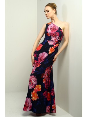 By Saygı Kadın Tek Omuz Yandan Pencereli Büyük Çiçek Desenli Uzun Krep Saten Elbise
