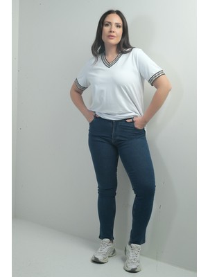 By Saygı Kadın Yüksek Bel Boru Paça Likralı Büyük Beden Kot Pantolon