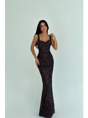 Midnight Elegance – Siyah Payetli Uzun Abiye Elbise