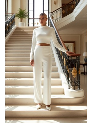 Kadın Alt Üst Yüksek Yaka Crop Triko Kazak ve Geniş Paça Triko Pantolon Takımı Günlük ve Konfor