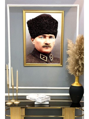 Dolce Mariee Atatürk Portresi Dijital Baskılı Kadife Kumaş Çerçeveli Tablo TBL0042