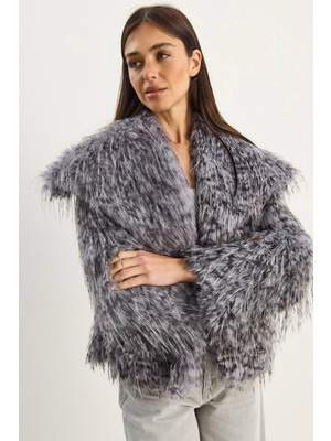 Shade Kadın Desenli Geniş Yaka Astarlı Volümlü Premium Suni Kürk