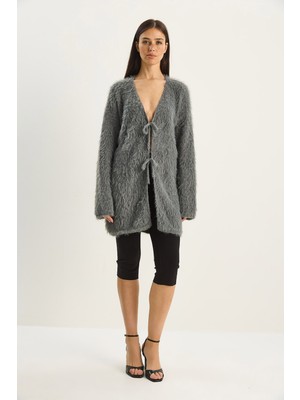 Shade Kadın Sakallı Yumuşak Dokulu Bağlama Detaylı Triko Hırka