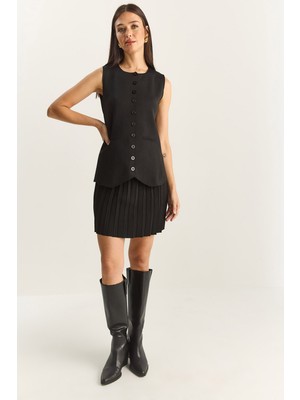 Shade Kadın Bisiklet Yaka Düğmeli Triko Yelek Pileli Mini Etek Alt-Üst Takım