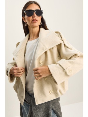 Shade Kadın Dik Yaka Cep Detaylı Apoletli Astarlı Kısa Kaşe Bomber Ceket Kaban