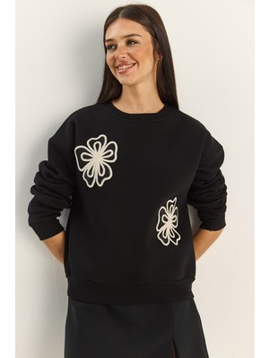 Shade Kadın Bisiklet Yaka Çiçek Nakışlı Üç Iplik Şardonlu Sweatshirt